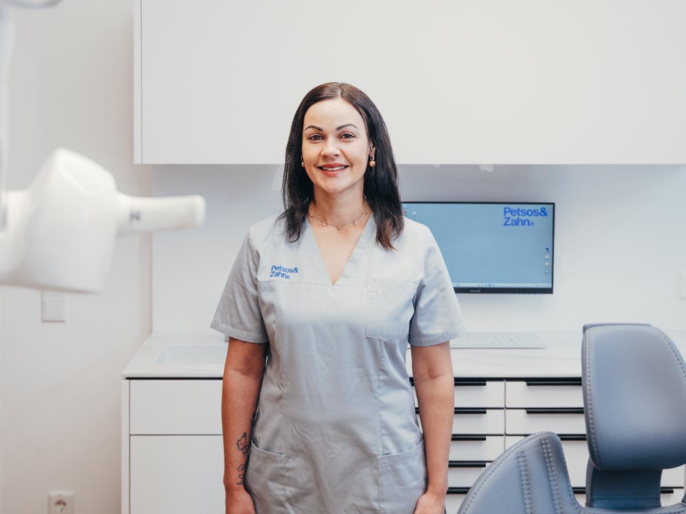 Porträtbild einer zahnmedizinischen Fachangstellten bei Petsos&Zahn in Soest